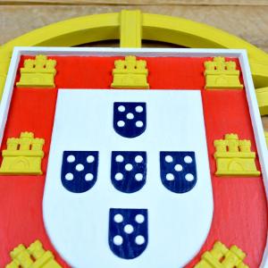 State emblem of Portugal made of solid wood - Ash - hand painted - diameter 30cm