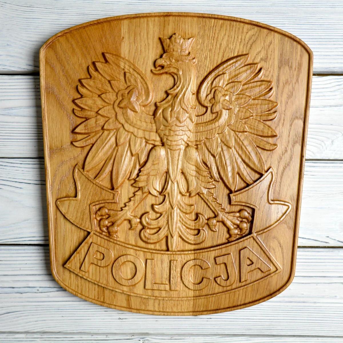 Znak Policie Polska - Dub - přírodná - pololesk - výška 30cm