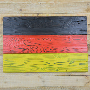 Německá vlajka ze starého dřeva