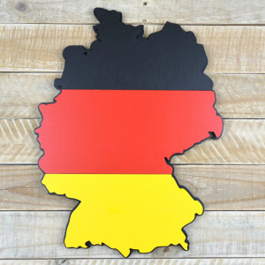 Německo ve dřevě - vrstvená vlajka ve tvaru státních hranic