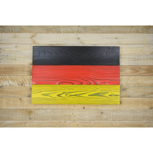 Německá vlajka z nového dřeva